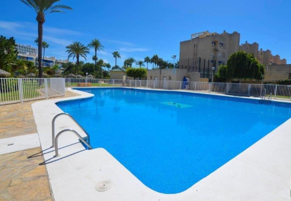Eden Costa Lago Primera Linea De Mar Torremolinos Ngoại thất bức ảnh