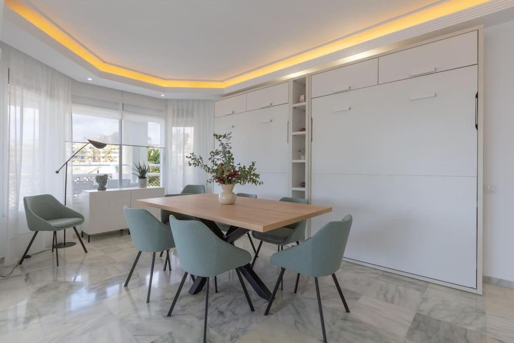Eden Costa Lago Primera Linea De Mar Torremolinos Ngoại thất bức ảnh