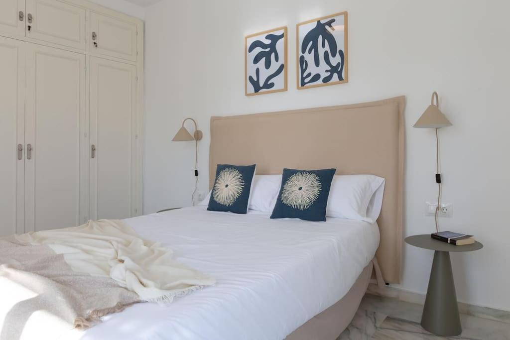 Eden Costa Lago Primera Linea De Mar Torremolinos Ngoại thất bức ảnh