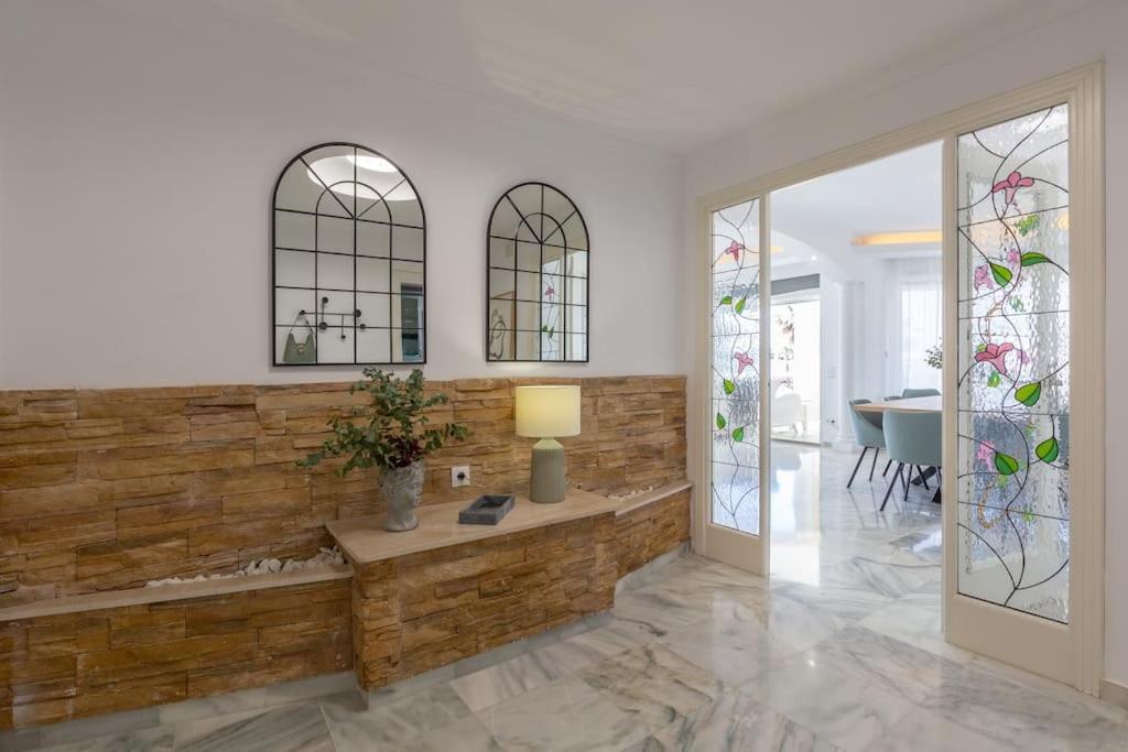 Eden Costa Lago Primera Linea De Mar Torremolinos Ngoại thất bức ảnh