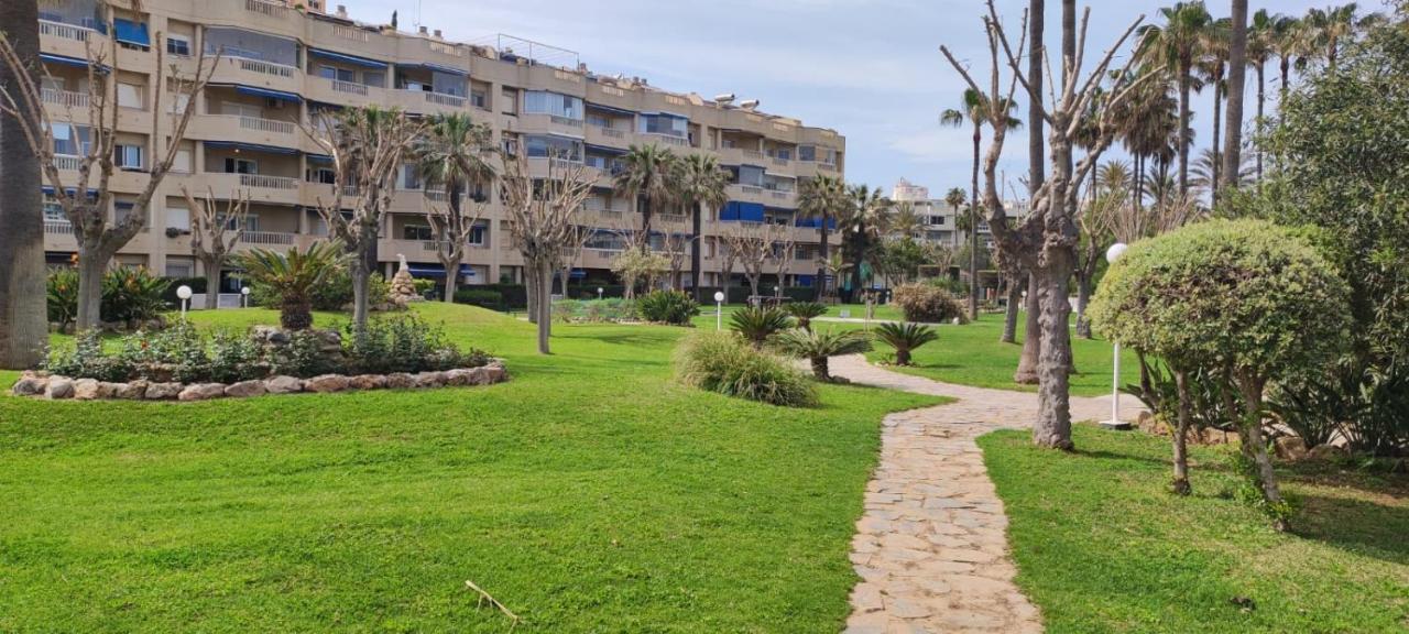 Eden Costa Lago Primera Linea De Mar Torremolinos Ngoại thất bức ảnh