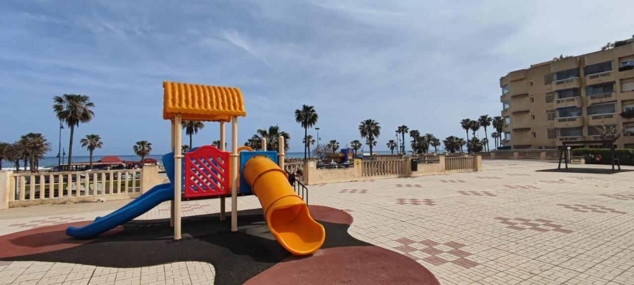 Eden Costa Lago Primera Linea De Mar Torremolinos Ngoại thất bức ảnh